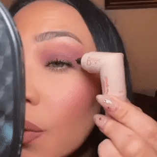 Clovey Dual-Wing Eyeliner